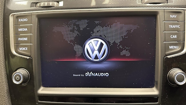 Used Volkswagen Golf 2016 for sale - 76072130: Photo 35