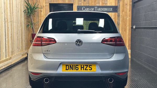 Used Volkswagen Golf 2016 for sale - 76072130: Photo 8