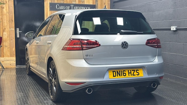 Used Volkswagen Golf 2016 for sale - 76072130: Photo 9