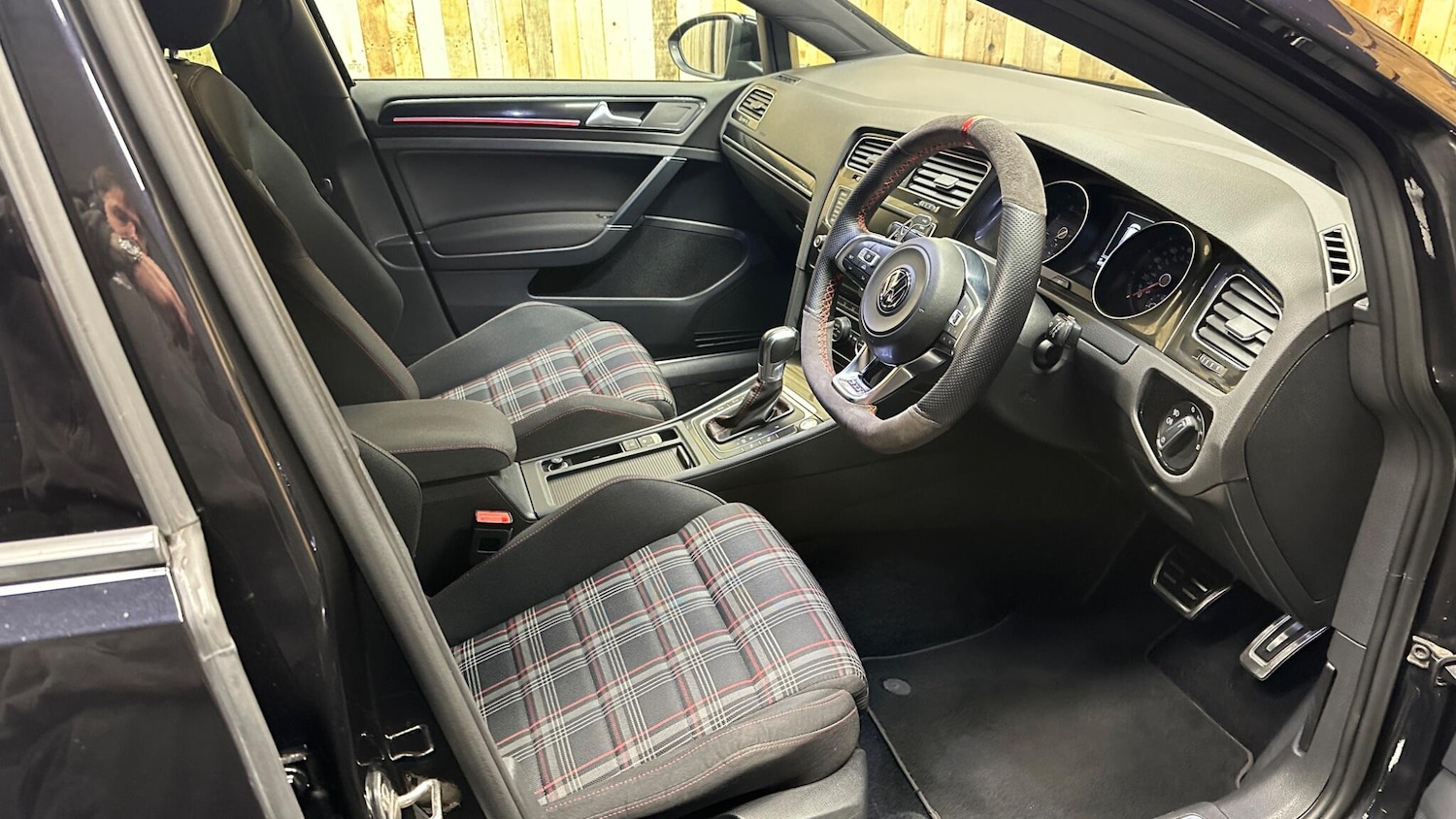 Used Volkswagen Golf 2016 for sale - 76370322: Photo 18