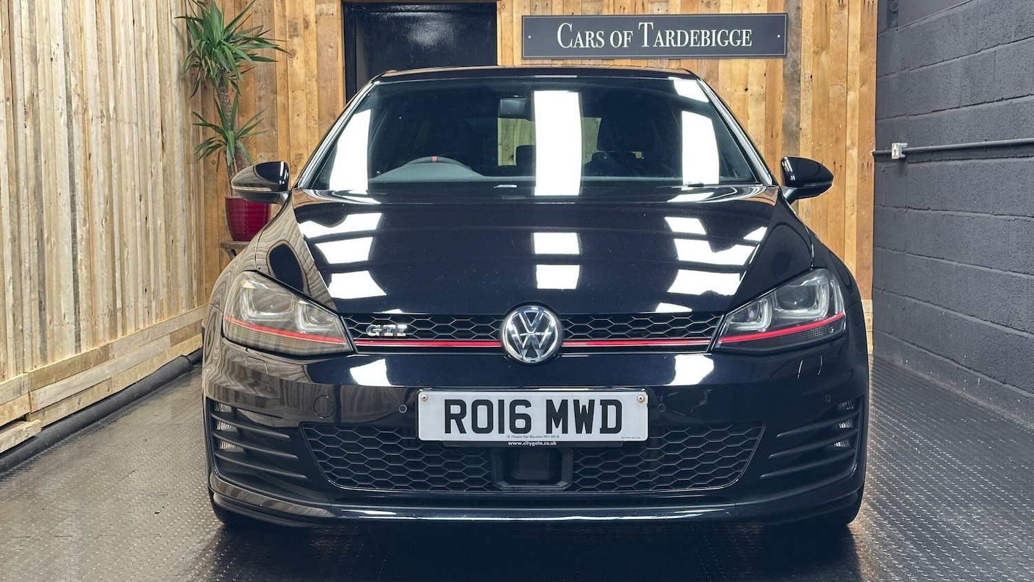 Used Volkswagen Golf 2016 for sale - 76370322: Photo 2