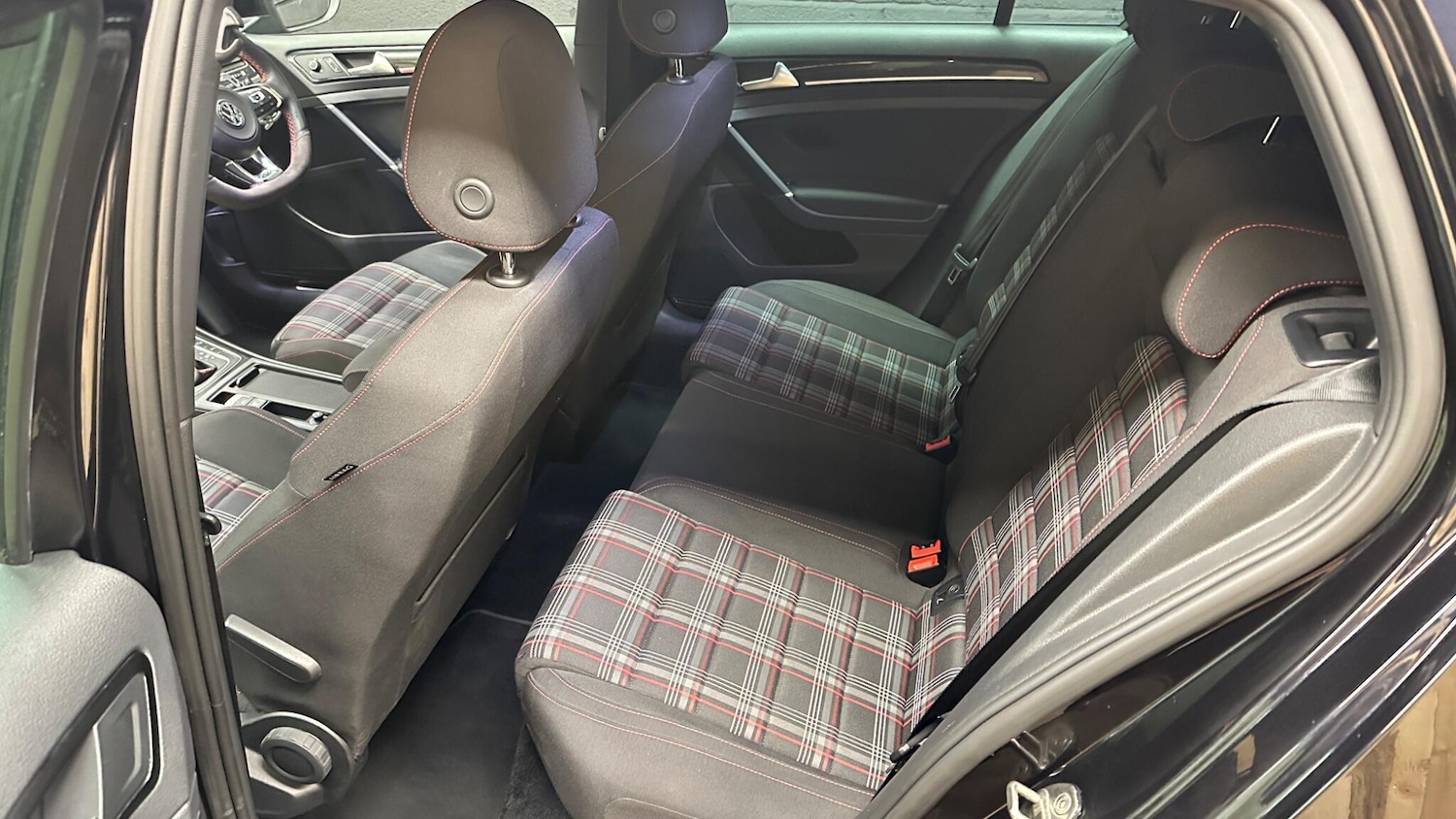 Used Volkswagen Golf 2016 for sale - 76370322: Photo 21