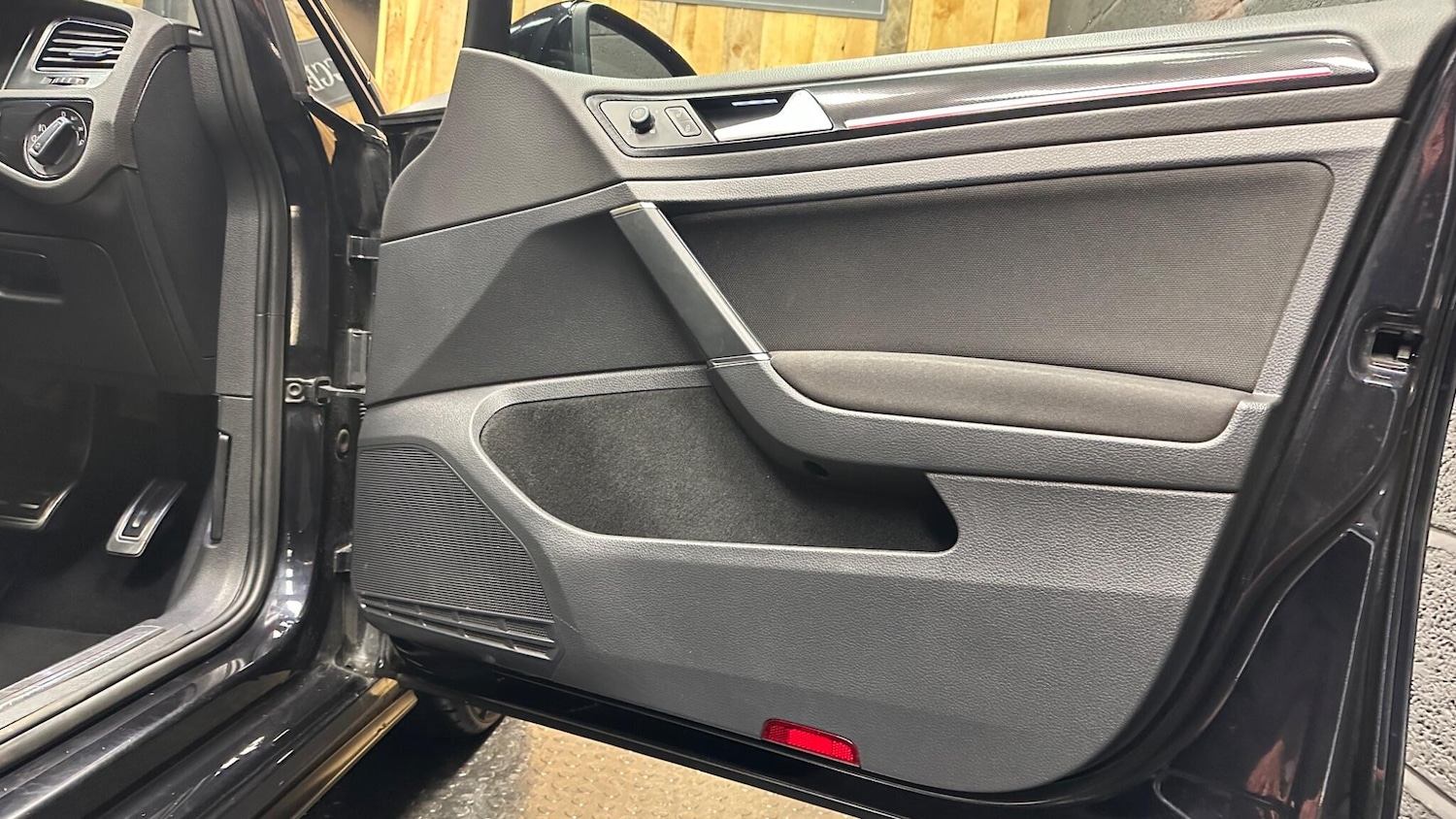 Used Volkswagen Golf 2016 for sale - 76370322: Photo 23