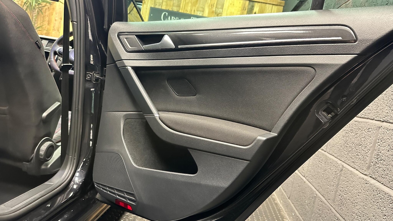 Used Volkswagen Golf 2016 for sale - 76370322: Photo 26