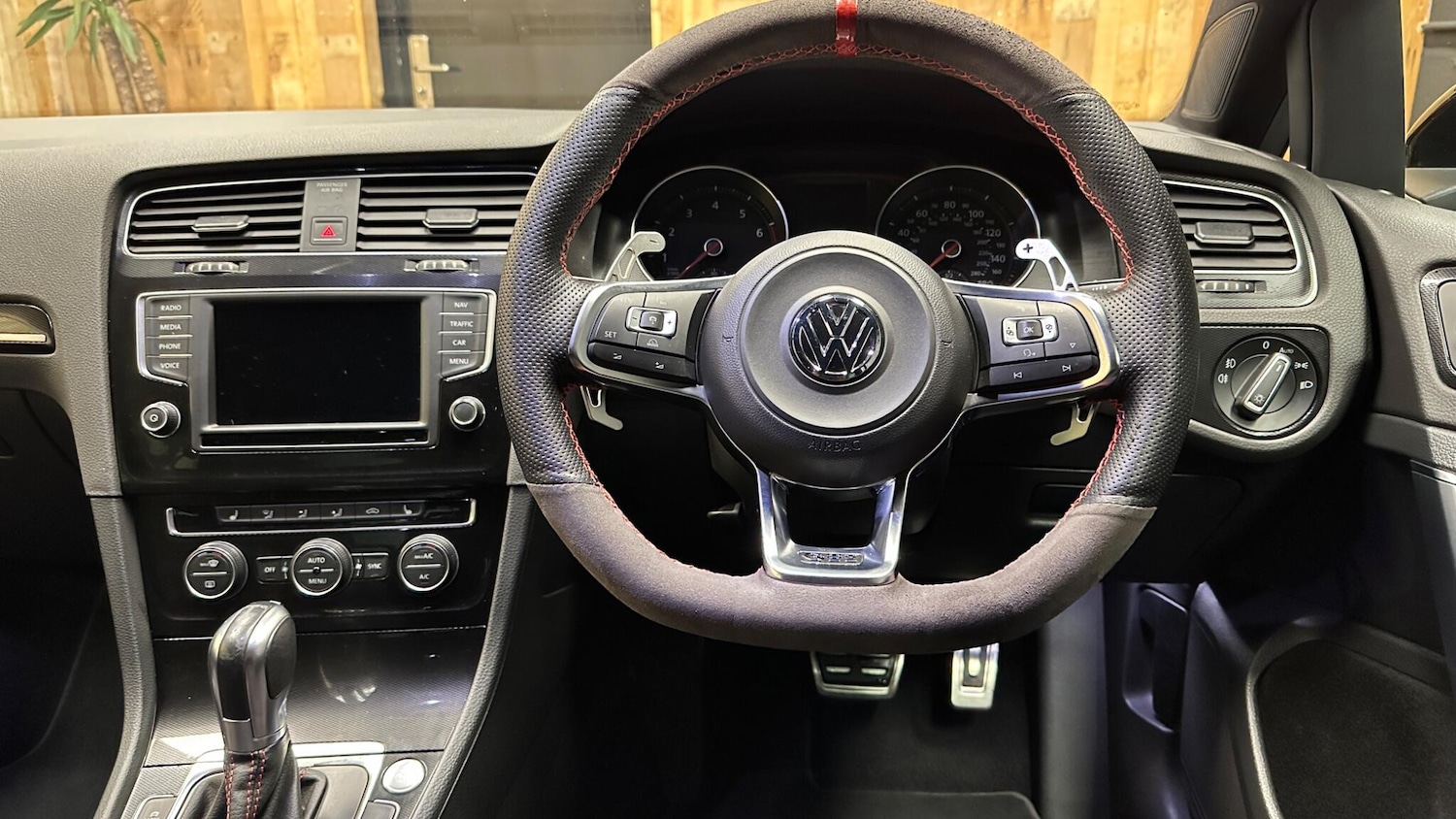 Used Volkswagen Golf 2016 for sale - 76370322: Photo 39