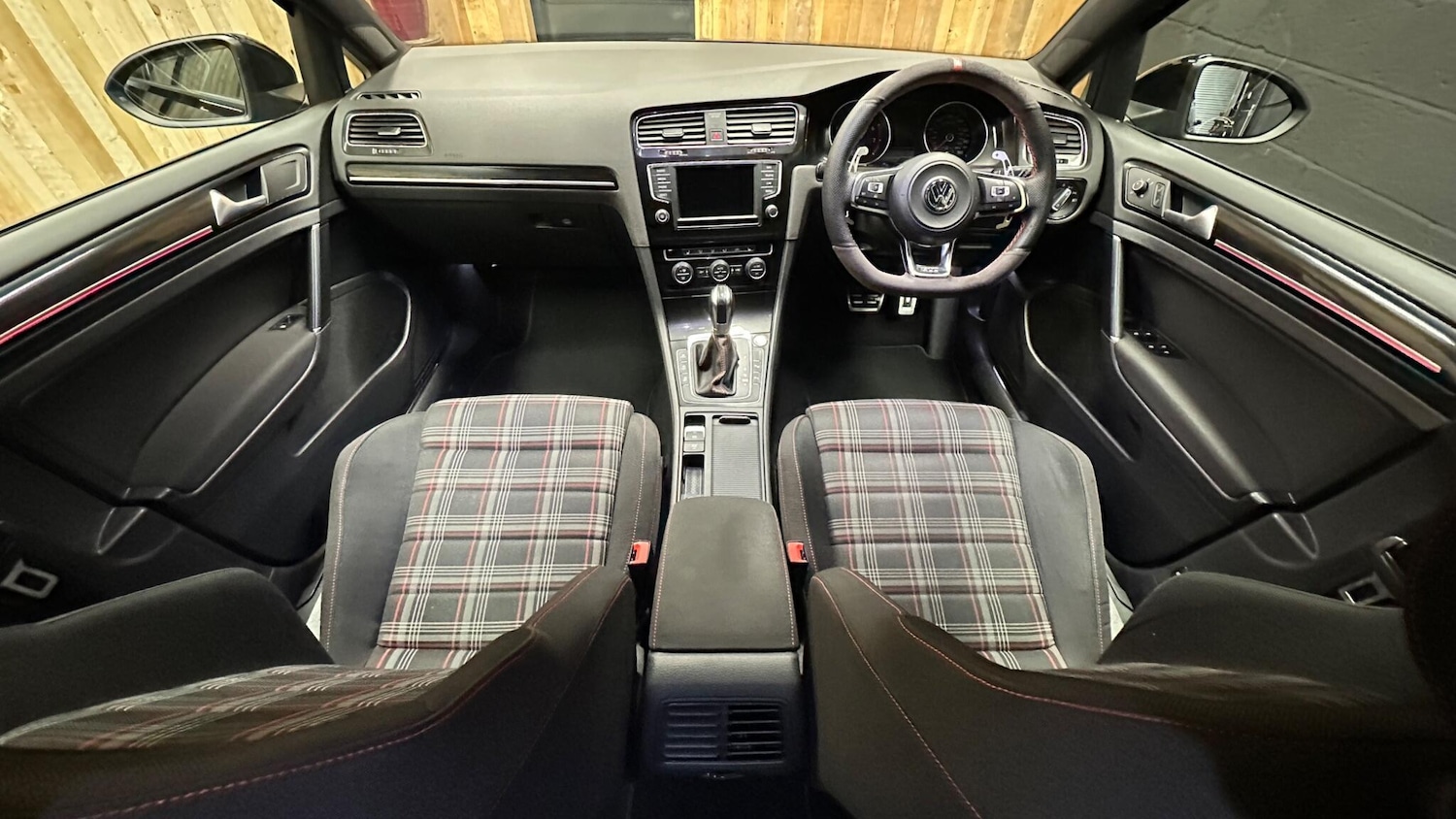 Used Volkswagen Golf 2016 for sale - 76370322: Photo 43