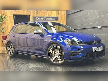 Used Volkswagen Golf 2017 for sale - 76095117: Photo 2