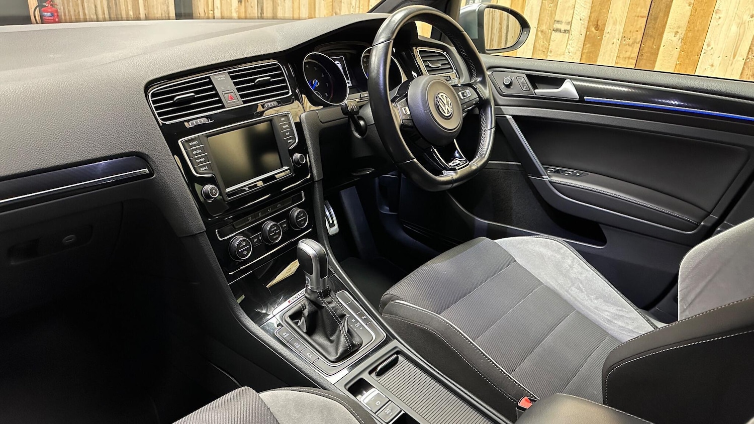 Used Volkswagen Golf 2015 for sale - 76964895: Photo 15