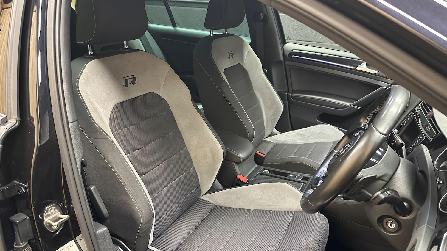 Used Volkswagen Golf 2015 for sale - 76964895: Photo 18