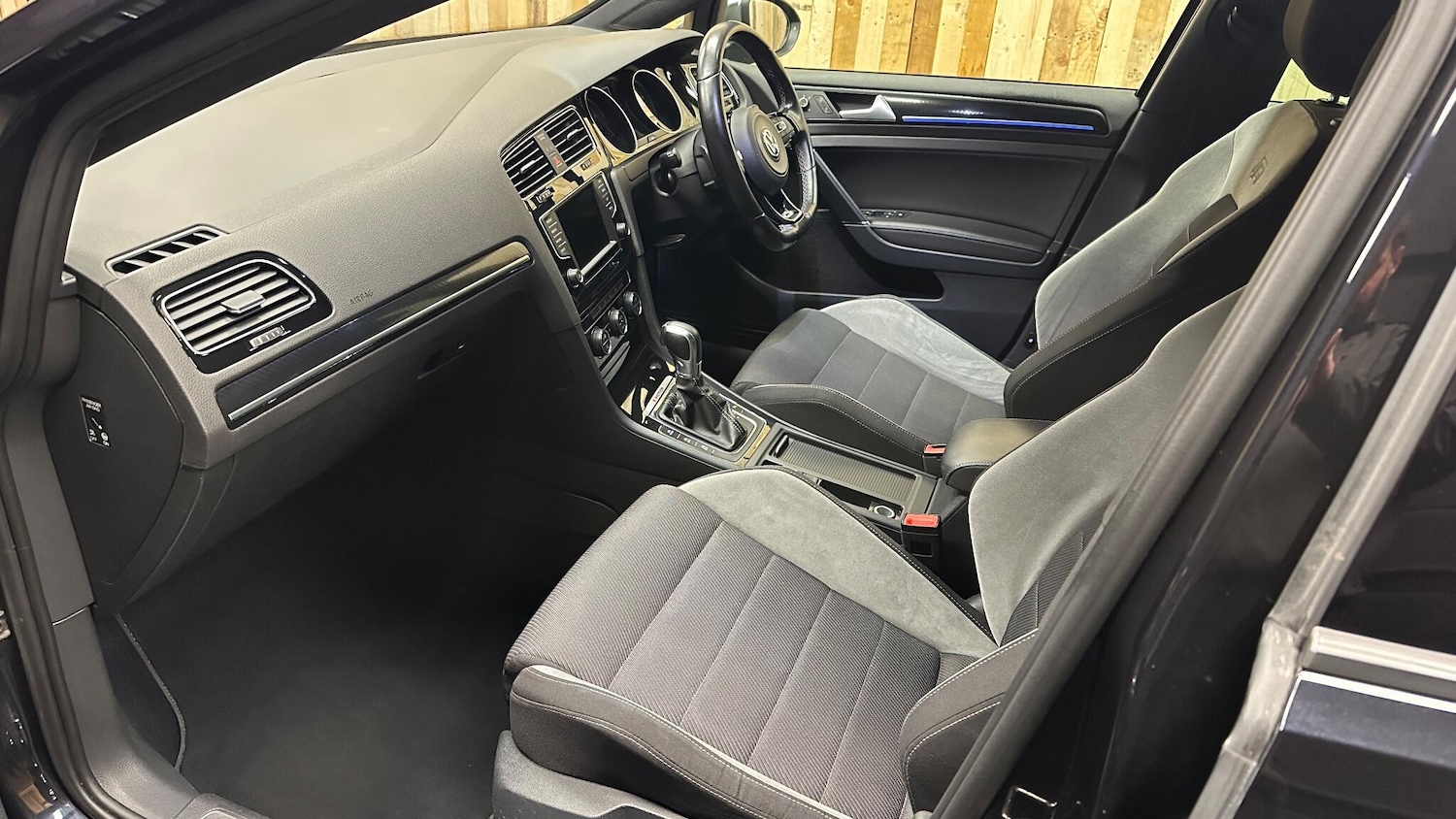 Used Volkswagen Golf 2015 for sale - 76964895: Photo 37