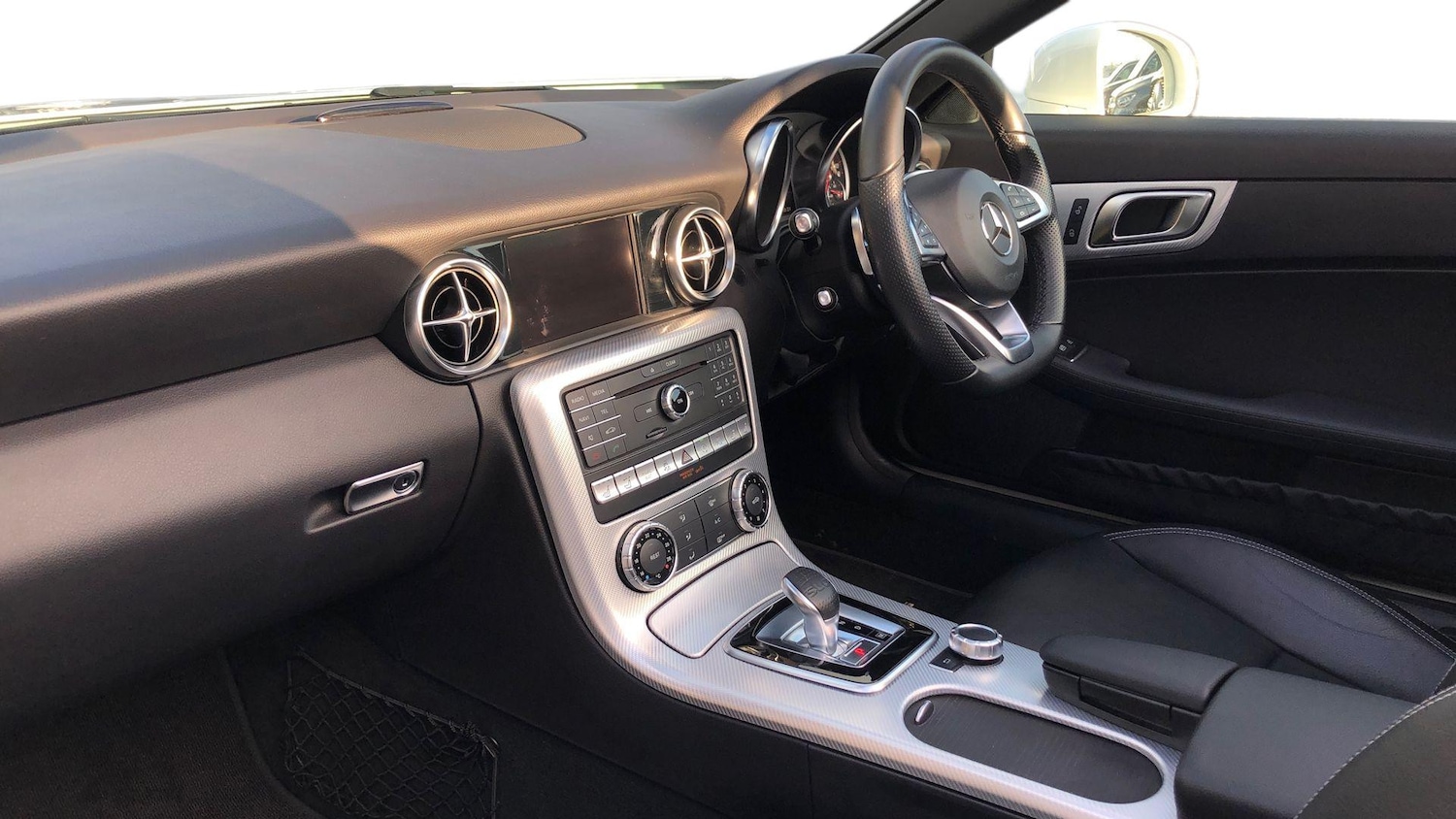 Used Mercedes-Benz SLC 2017 for sale - 76985183: Photo 8