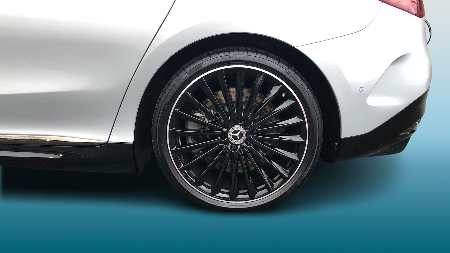 Used Mercedes-Benz EQA 2024 for sale - 76949455: Photo 5