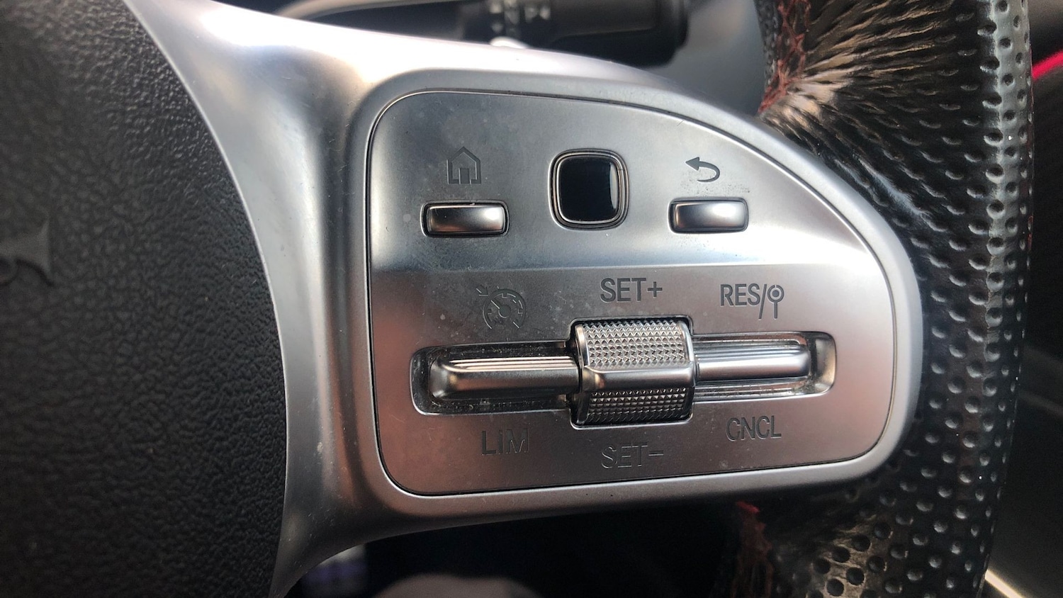 Used Mercedes-Benz GLB 2021 for sale - 77118858: Photo 36