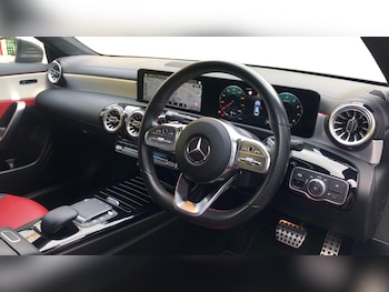 Used Mercedes-Benz CLA 2022 for sale - 76413537: Photo