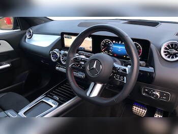 Used Mercedes-Benz GLA 2025 for sale - 77152434: Photo