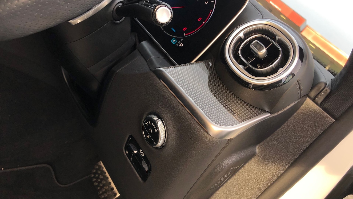 Used Mercedes-Benz GLC 2024 for sale - 77608124: Photo 34