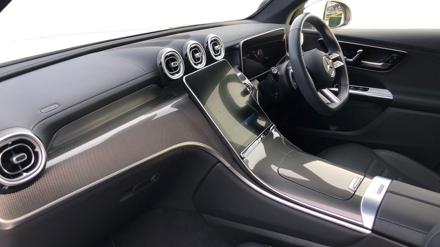 Used Mercedes-Benz GLC 2024 for sale - 77608124: Photo 8