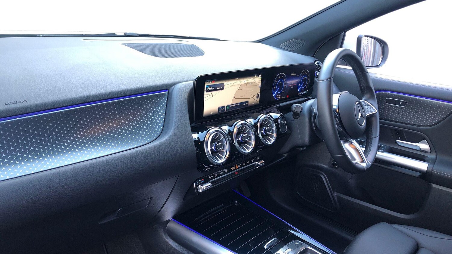 Used Mercedes-Benz EQA 2024 for sale - 76949463: Photo 8