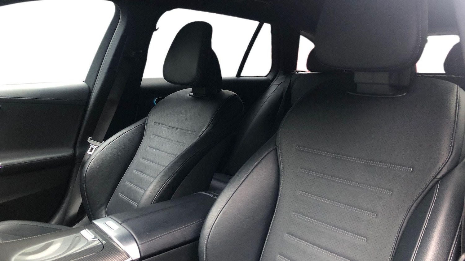 Used Mercedes-Benz C Class 2023 for sale - 76413762: Photo 11