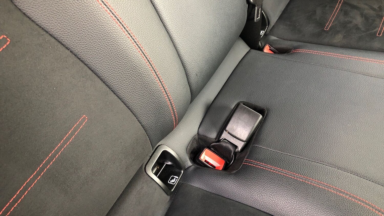 Used Mercedes-Benz GLA 2024 for sale - 76413529: Photo 23