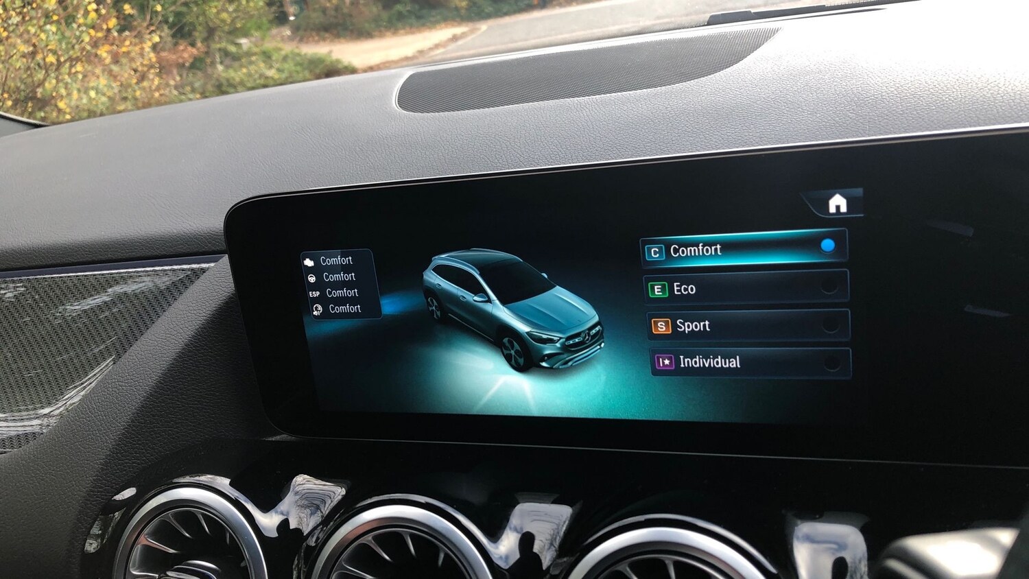 Used Mercedes-Benz GLA 2024 for sale - 76413529: Photo 28