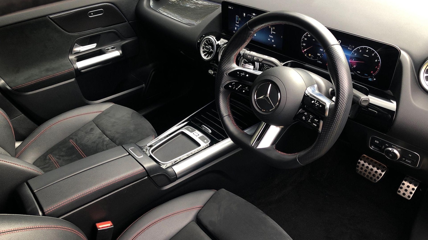 Used Mercedes-Benz GLA 2024 for sale - 76413529: Photo 3