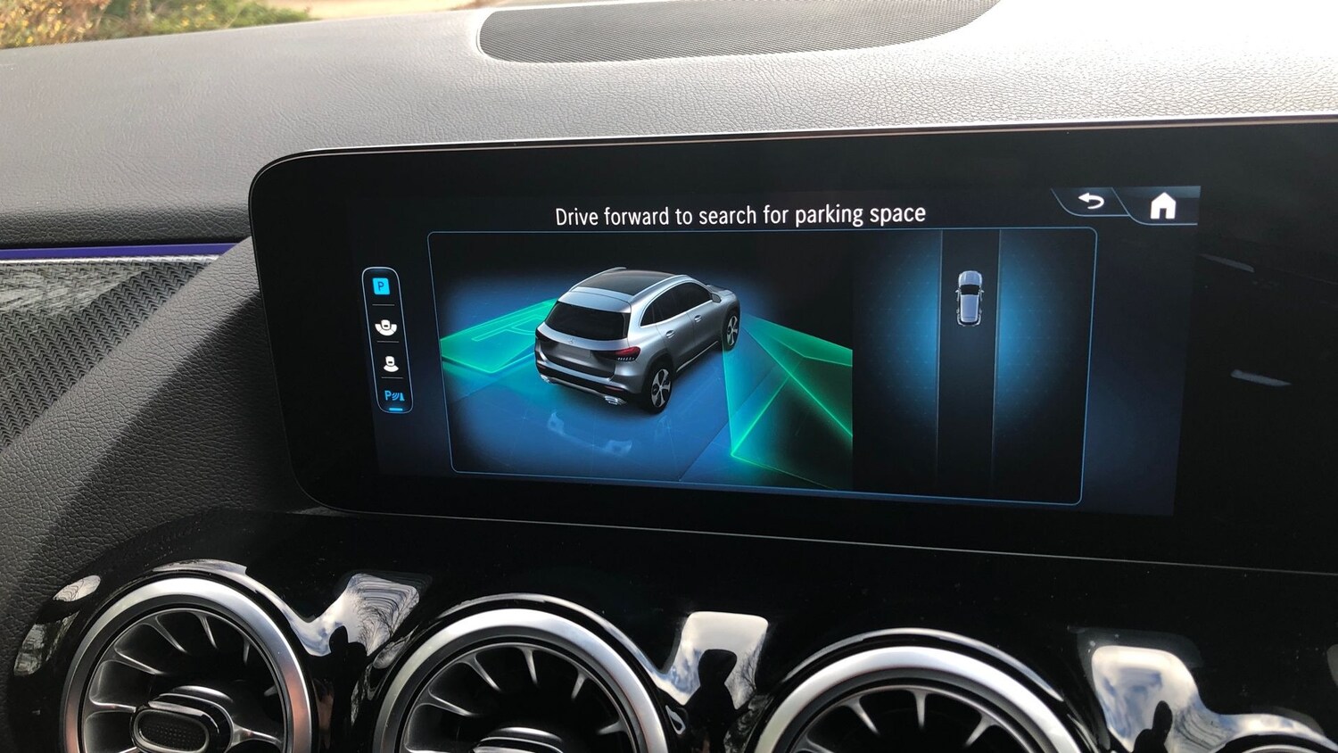 Used Mercedes-Benz GLA 2024 for sale - 76413529: Photo 33