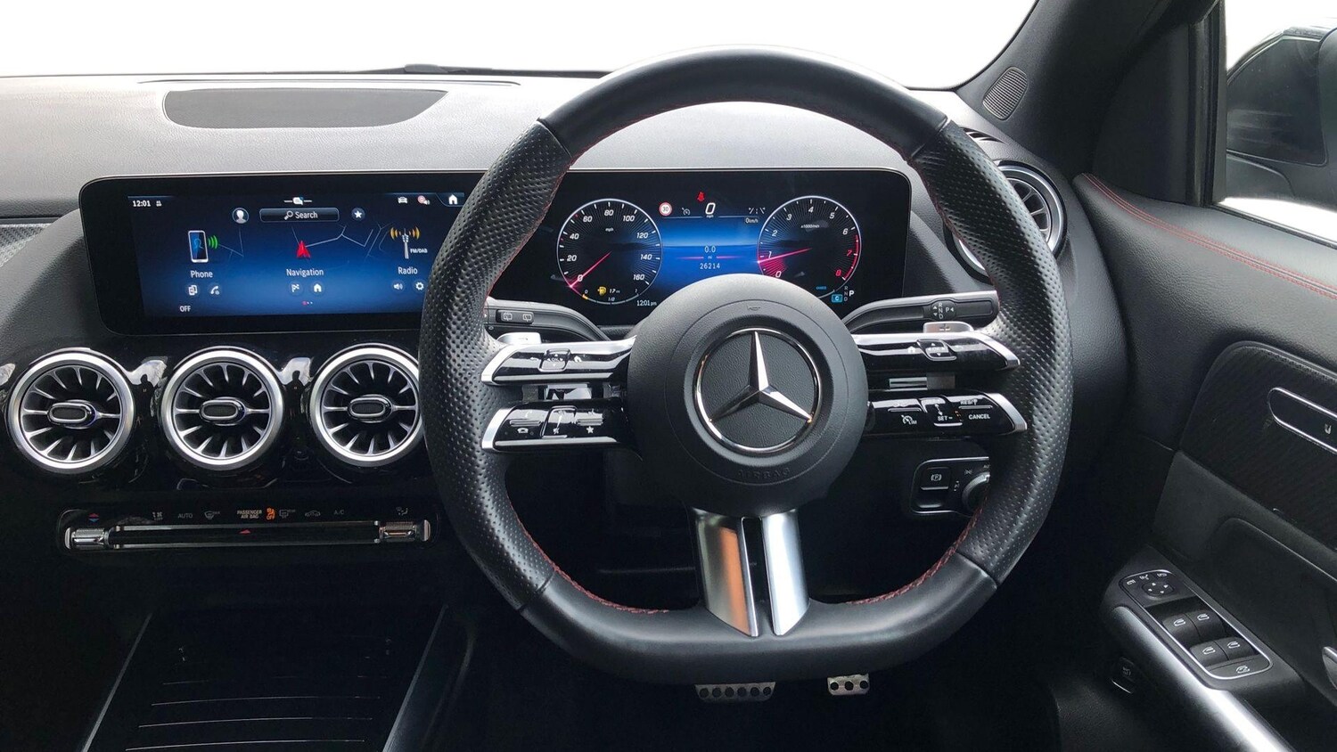 Used Mercedes-Benz GLA 2024 for sale - 76413529: Photo 9