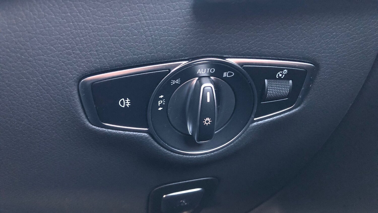 Used Mercedes-Benz EQC 2023 for sale - 76822049: Photo 38