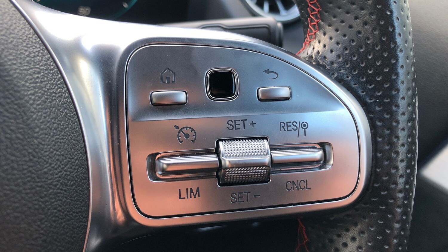 Used Mercedes-Benz EQA 2021 for sale - 76972554: Photo 32