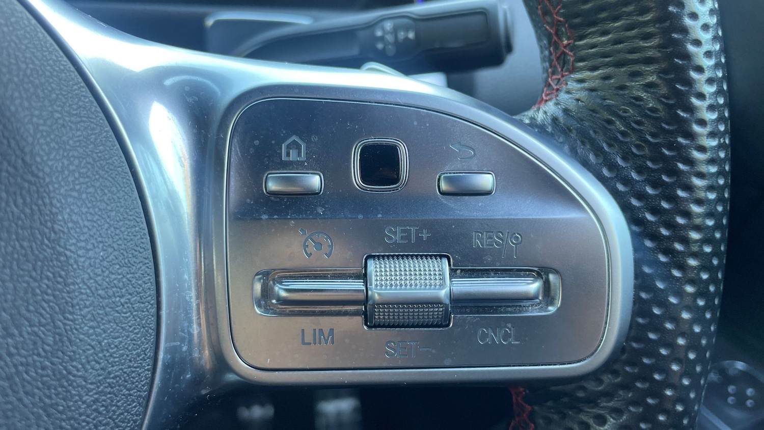 Used Mercedes-Benz GLB 2022 for sale - 76413705: Photo 31