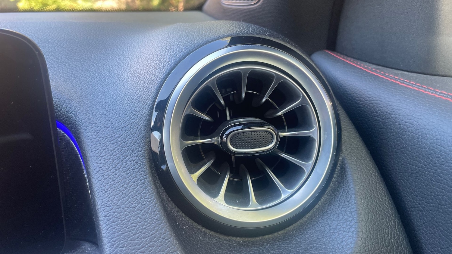 Used Mercedes-Benz GLB 2022 for sale - 76413705: Photo 38