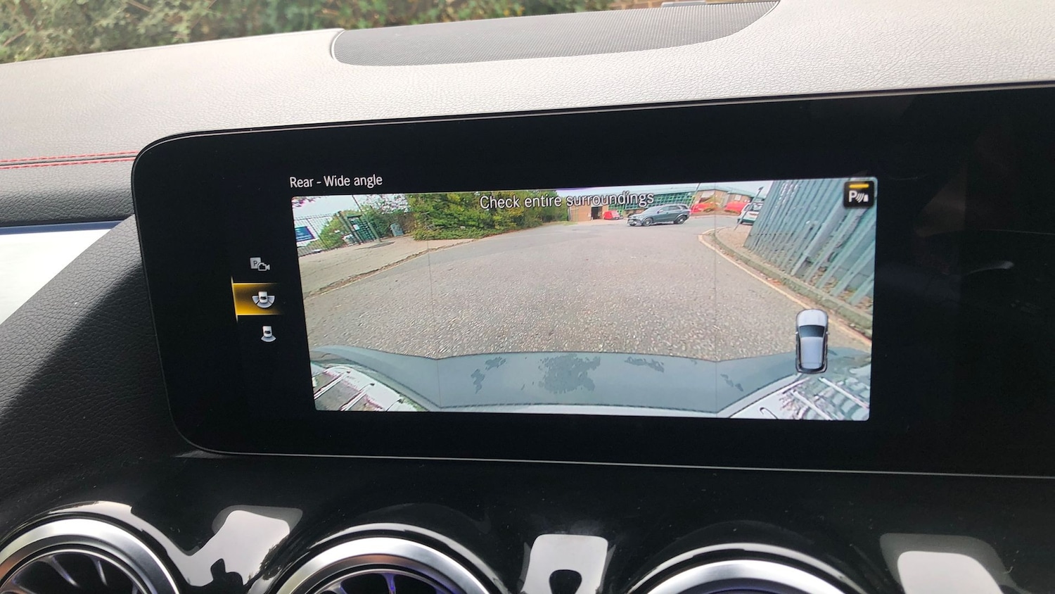 Used Mercedes-Benz EQA 2022 for sale - 76413698: Photo 32