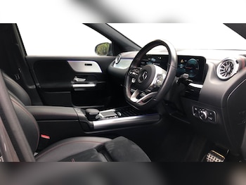 Used Mercedes-Benz EQA 2022 for sale - 76413698: Photo