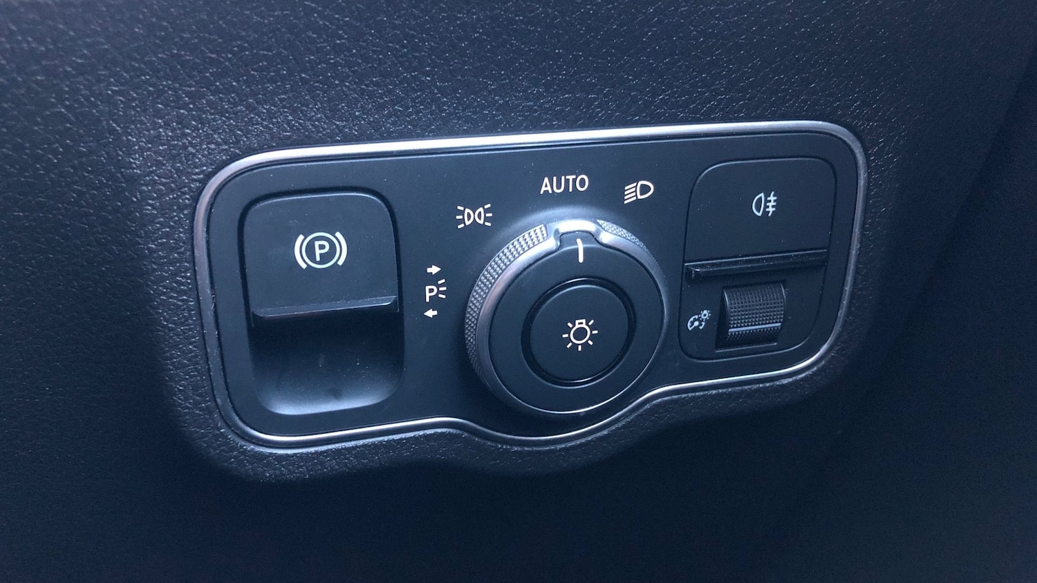 Used Mercedes-Benz GLB 2022 for sale - 77644094: Photo 40