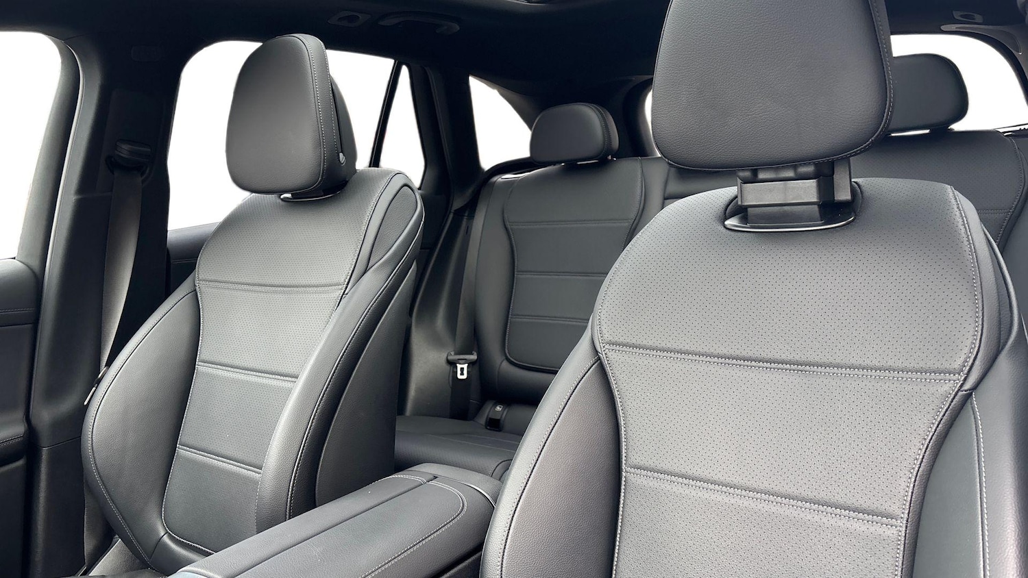 Used Mercedes-Benz GLC 2025 for sale - 77201659: Photo 11