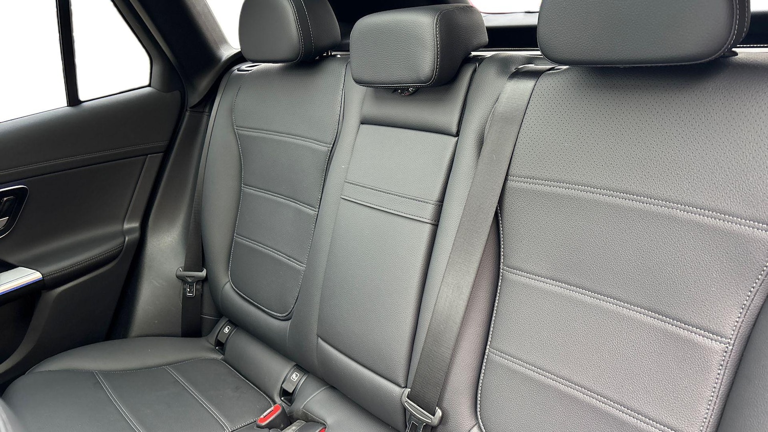 Used Mercedes-Benz GLC 2025 for sale - 77201659: Photo 12