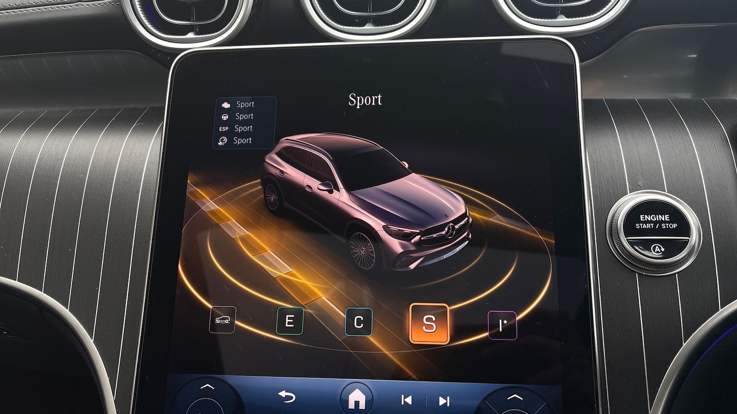 Used Mercedes-Benz GLC 2025 for sale - 77201659: Photo 24