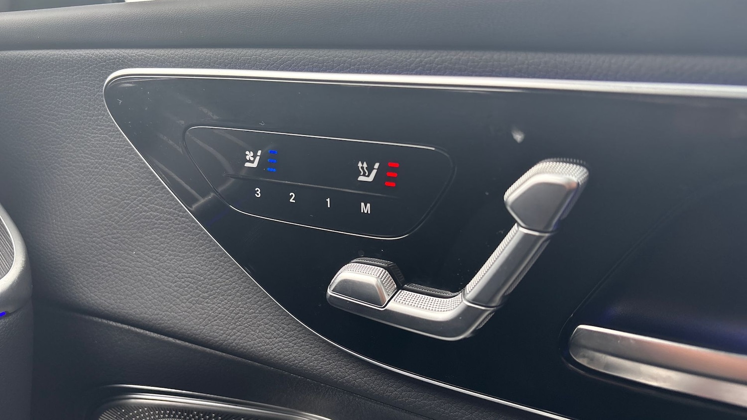 Used Mercedes-Benz GLC 2025 for sale - 77201659: Photo 28