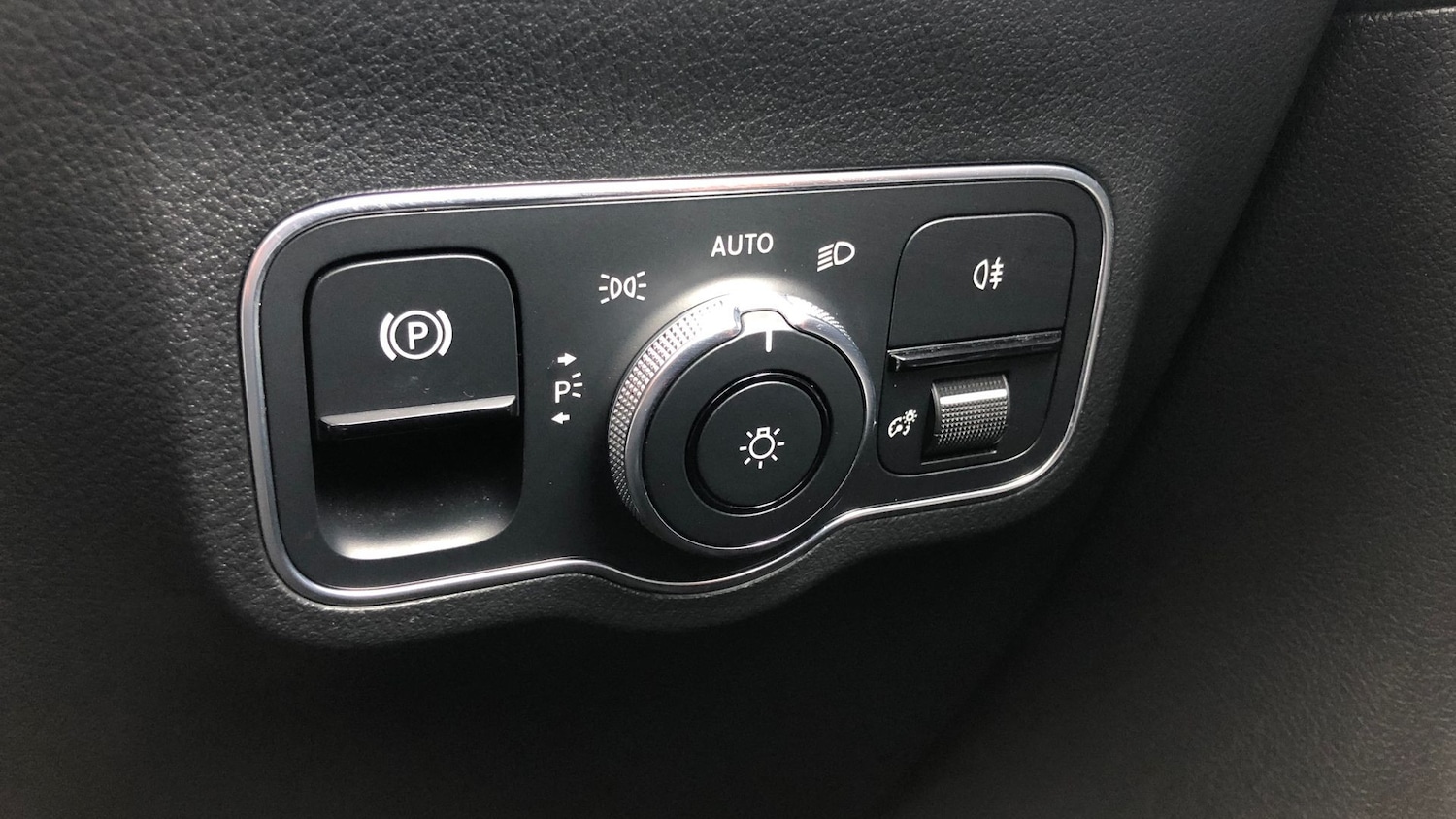 Used Mercedes-Benz EQA 2021 for sale - 76770279: Photo 32