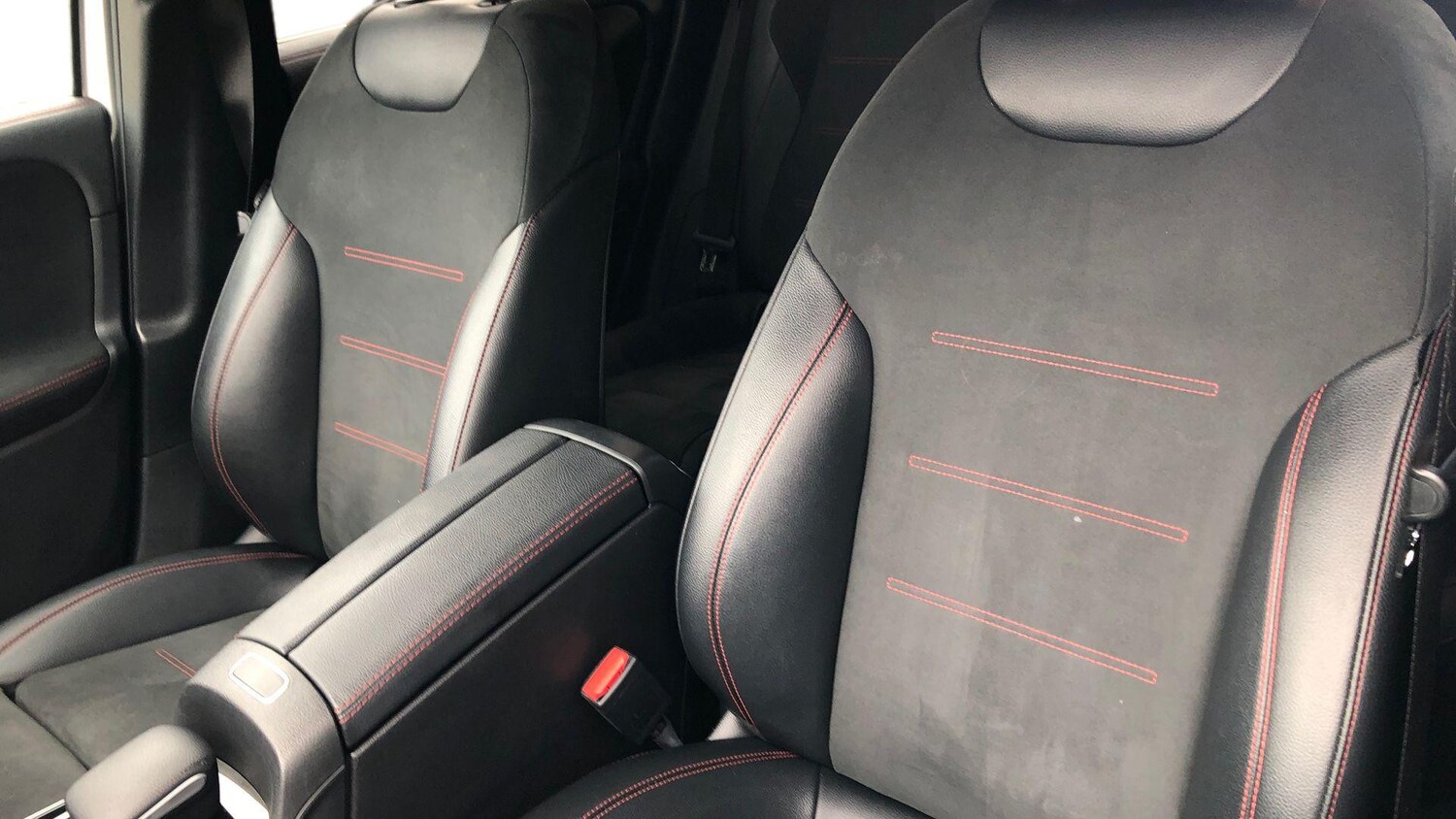 Used Mercedes-Benz GLA 2021 for sale - 76418627: Photo 11