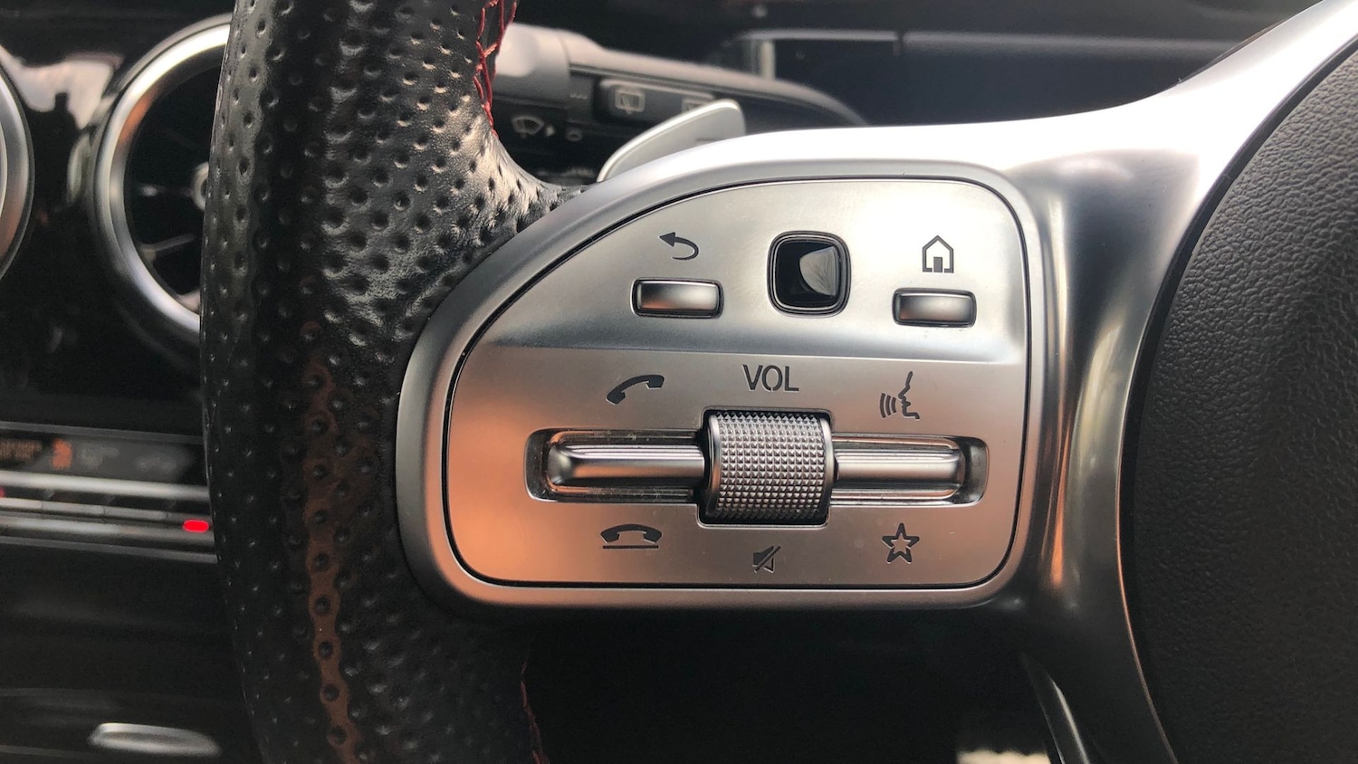 Used Mercedes-Benz GLA 2021 for sale - 76418627: Photo 19