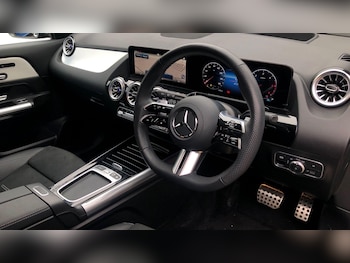 Used Mercedes-Benz GLA 2025 for sale - 77679835: Photo