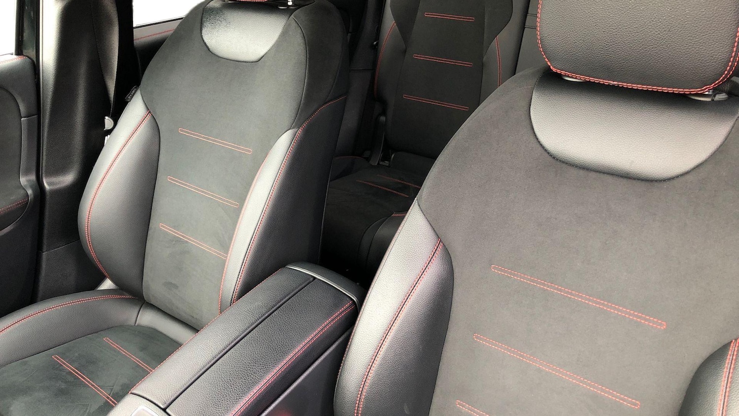 Used Mercedes-Benz GLB 2024 for sale - 77591585: Photo 11