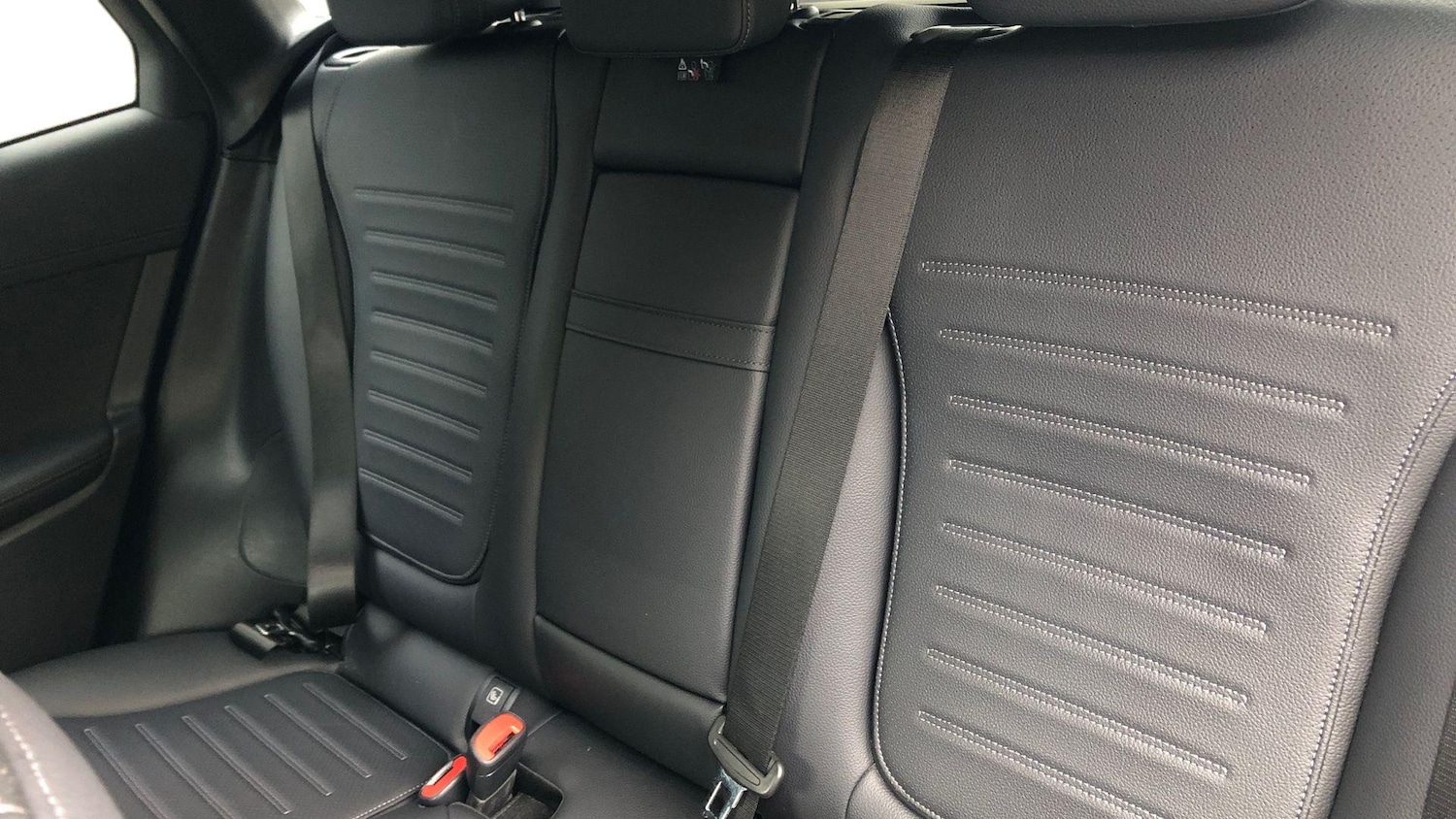 Used Mercedes-Benz GLC 2023 for sale - 76413700: Photo 12