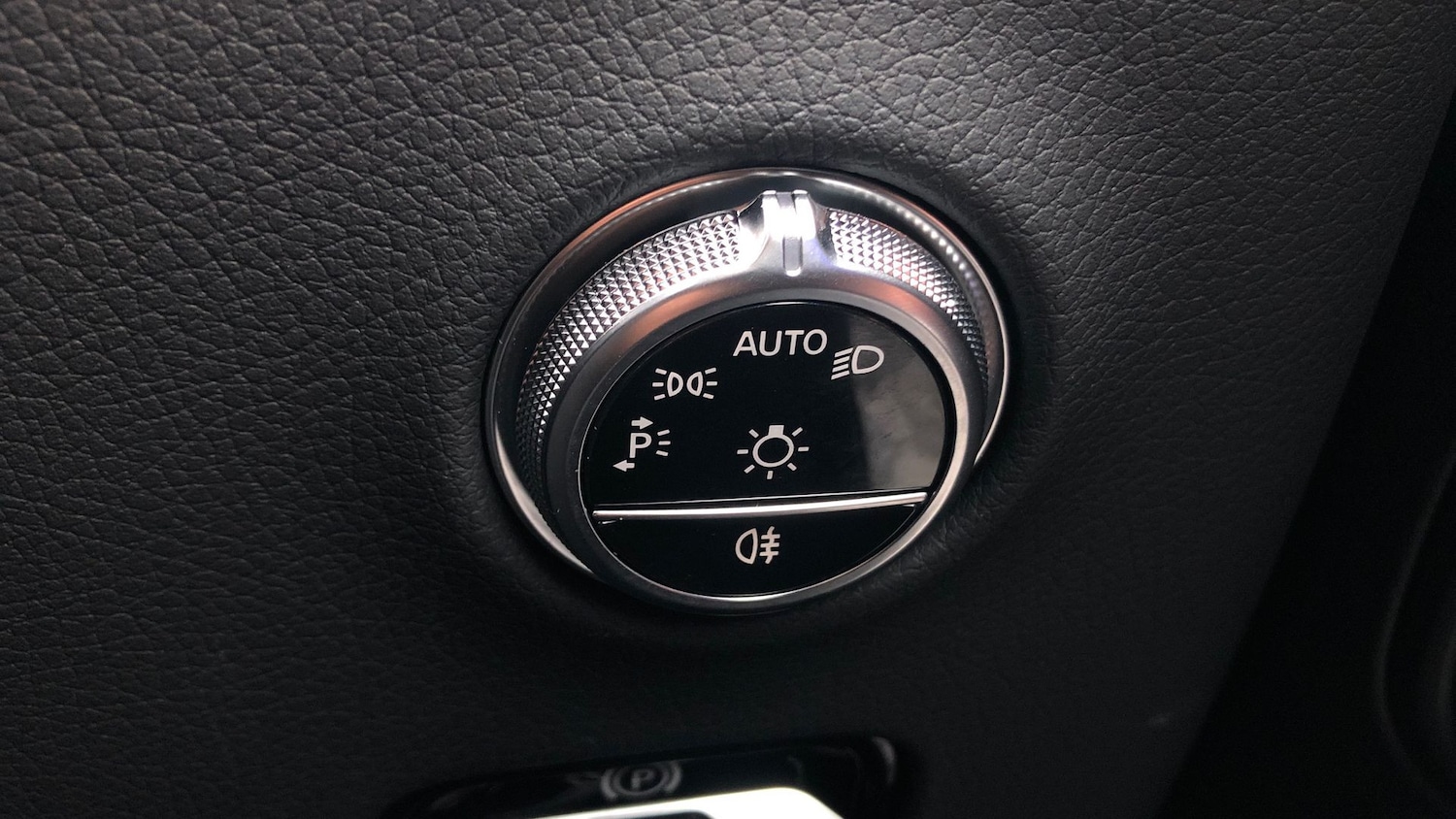 Used Mercedes-Benz GLC 2023 for sale - 76413700: Photo 24