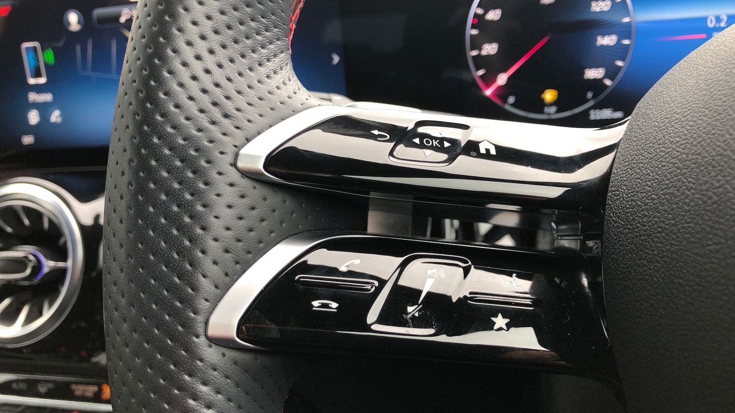 Used Mercedes-Benz GLA 2024 for sale - 76600041: Photo 19