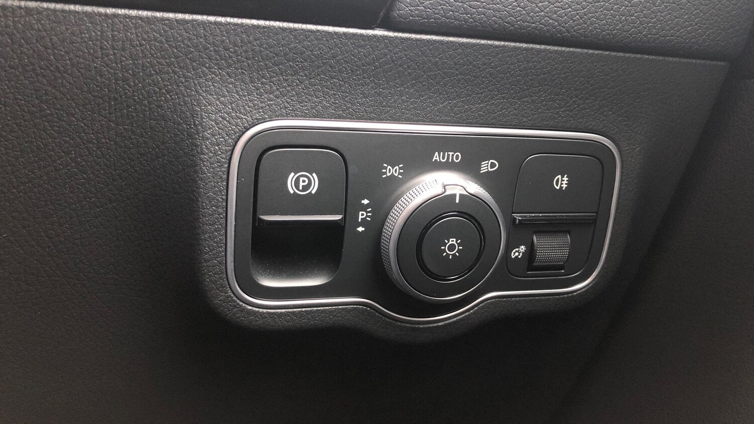 Used Mercedes-Benz GLA 2024 for sale - 76600041: Photo 27