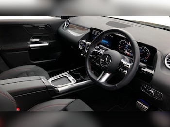 Used Mercedes-Benz GLA 2024 for sale - 76600041: Photo