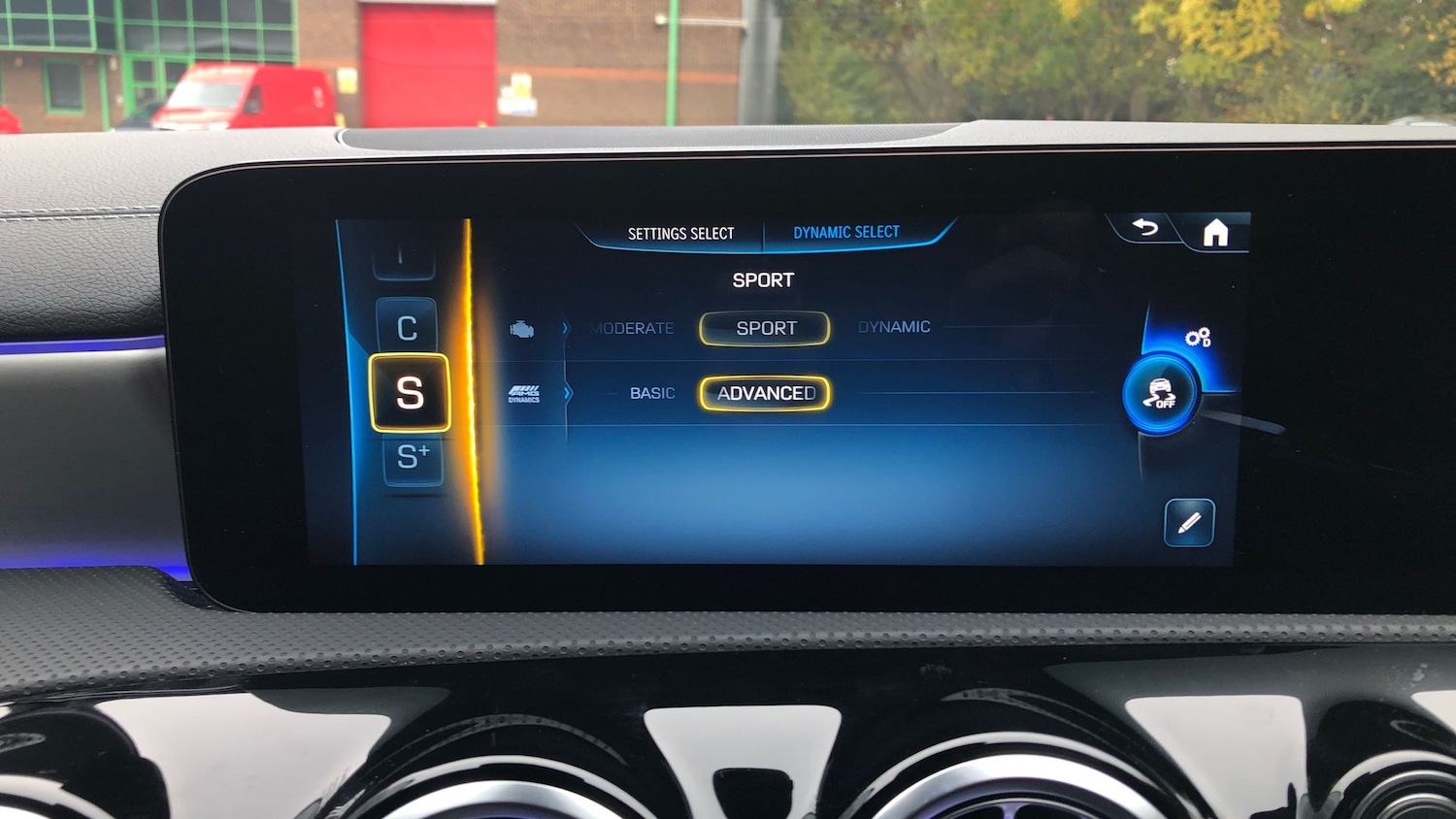 Used Mercedes-Benz CLA 2024 for sale - 76413545: Photo 27